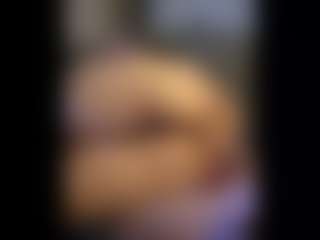 Honestlyfux's Live Sex Cam Show