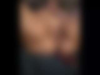 Honestlyfux's Live Sex Cam Show