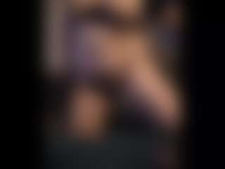 Honestlyfux's Live Sex Cam Show
