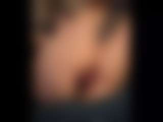 Honestlyfux's Live Sex Cam Show