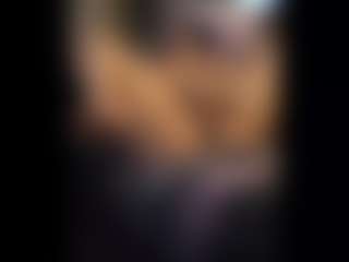 Honestlyfux's Live Sex Cam Show