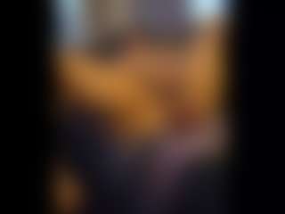 Honestlyfux's Live Sex Cam Show