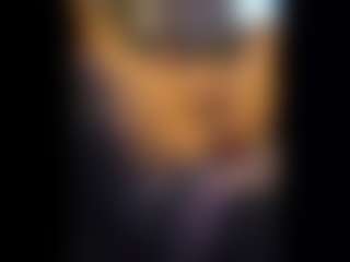Honestlyfux's Live Sex Cam Show