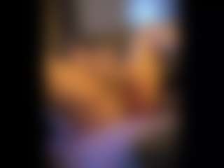 Honestlyfux's Live Sex Cam Show