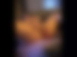Honestlyfux's Live Sex Cam Show