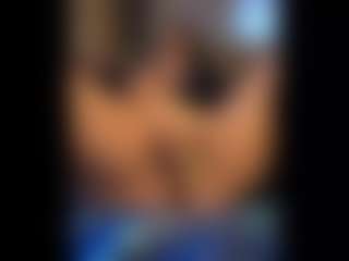 Honestlyfux's Live Sex Cam Show
