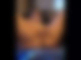 Honestlyfux's Live Sex Cam Show