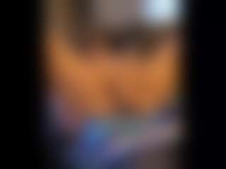 Honestlyfux's Live Sex Cam Show