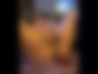 Honestlyfux's Live Sex Cam Show