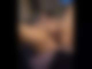 Live cam show with Honestlyfux - Strip Brown Hair on AdultVida.com