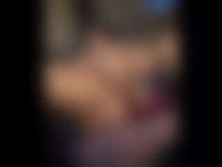 Honestlyfux's Live Sex Cam Show