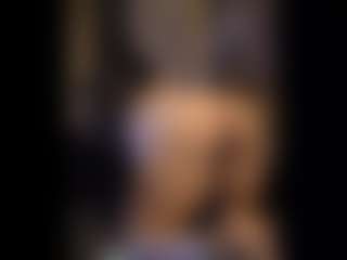 Honestlyfux's Live Sex Cam Show