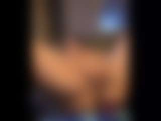Honestlyfux's Live Sex Cam Show