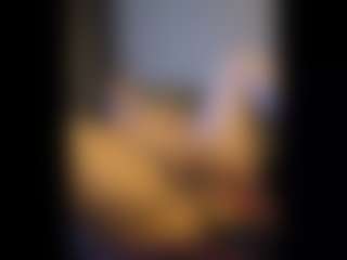 Honestlyfux's Live Sex Cam Show