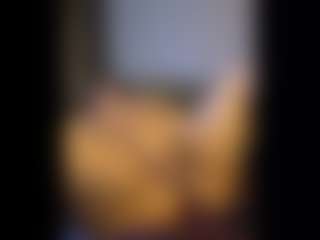 Honestlyfux's Live Sex Cam Show