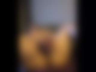 Honestlyfux's Live Sex Cam Show