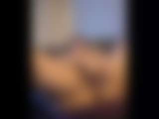 Honestlyfux's Live Sex Cam Show