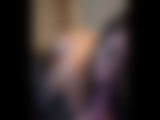 Honestlyfux's Live Sex Cam Show