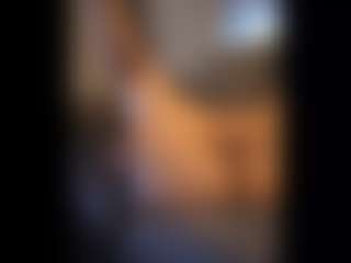 Honestlyfux's Live Sex Cam Show