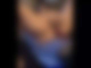 Honestlyfux's Live Sex Cam Show