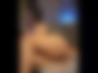 Honestlyfux's Live Sex Cam Show