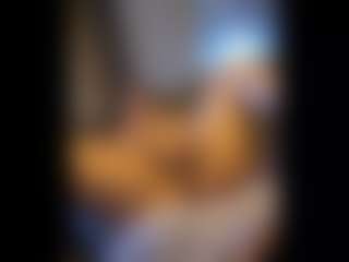 Honestlyfux's Live Sex Cam Show