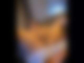 Honestlyfux's Live Sex Cam Show