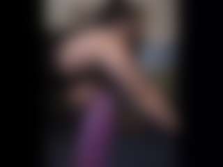 Honestlyfux's Live Sex Cam Show
