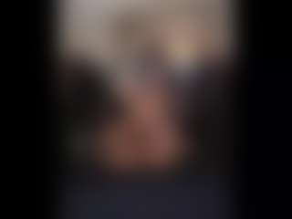 Honestlyfux's Live Sex Cam Show