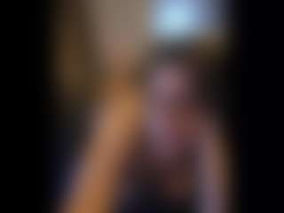 Honestlyfux's Live Sex Cam Show