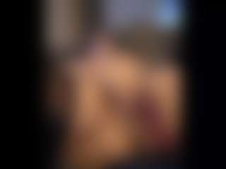 Honestlyfux's Live Sex Cam Show