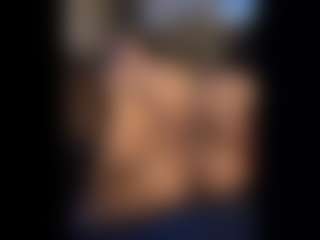 Honestlyfux's Live Sex Cam Show