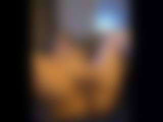 Honestlyfux's Live Sex Cam Show