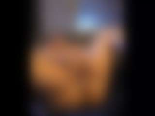 Honestlyfux's Live Sex Cam Show