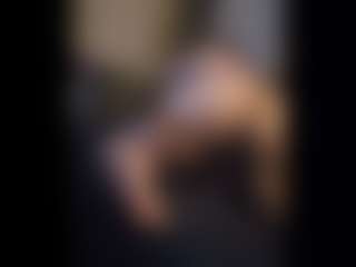 Honestlyfux's Live Sex Cam Show