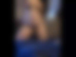 Honestlyfux's Live Sex Cam Show