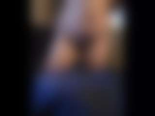 Honestlyfux's Live Sex Cam Show