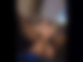 Honestlyfux's Live Sex Cam Show