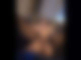 Honestlyfux's Live Sex Cam Show