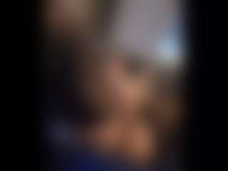 Honestlyfux's Live Sex Cam Show