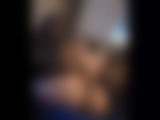 Honestlyfux's Live Sex Cam Show