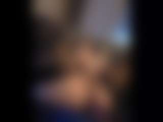 Honestlyfux's Live Sex Cam Show