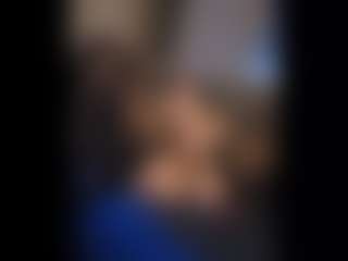 Honestlyfux's Live Sex Cam Show