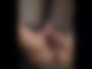 Honestlyfux's Live Sex Cam Show