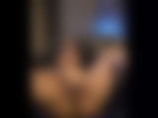 Honestlyfux's Live Sex Cam Show