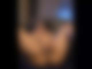Honestlyfux's Live Sex Cam Show