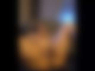 Honestlyfux's Live Sex Cam Show