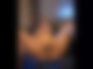Honestlyfux's Live Sex Cam Show