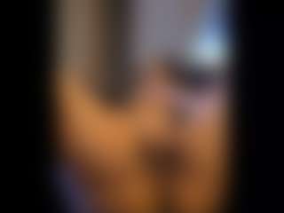 Honestlyfux's Live Sex Cam Show