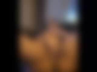 Honestlyfux's Live Sex Cam Show